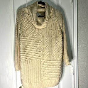 Comfy, three-quarter sleeve, Cowl neck, winter sweater.